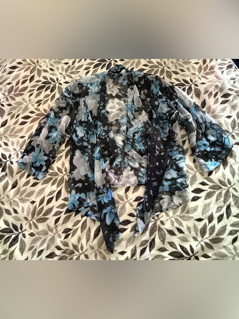 Investments Sheer Floral Open-Front Kimono in Black and Blue